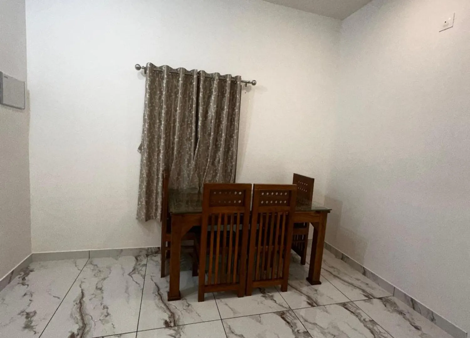 Homie Hub Apartment Meppadi