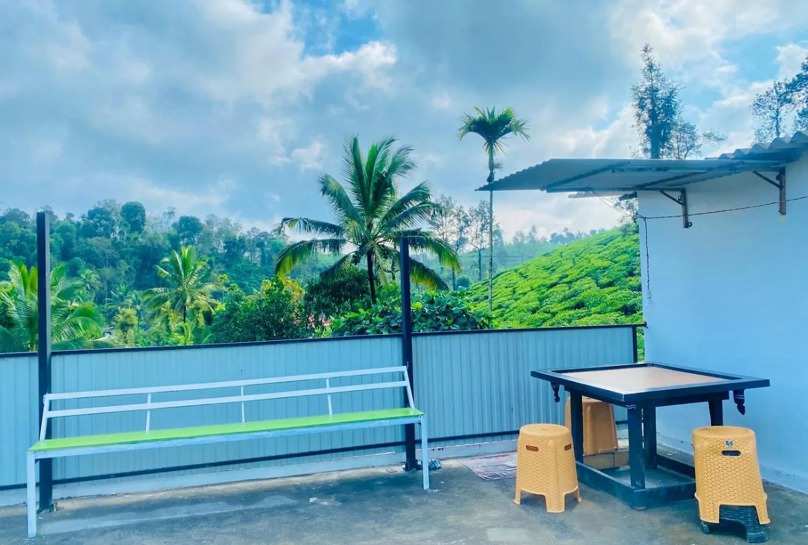 Homie Hub Apartment Meppadi